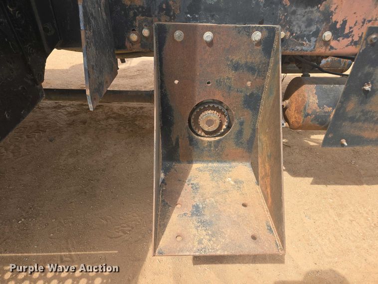 image for item EC0974 1981 Kenworth W900 semi truck