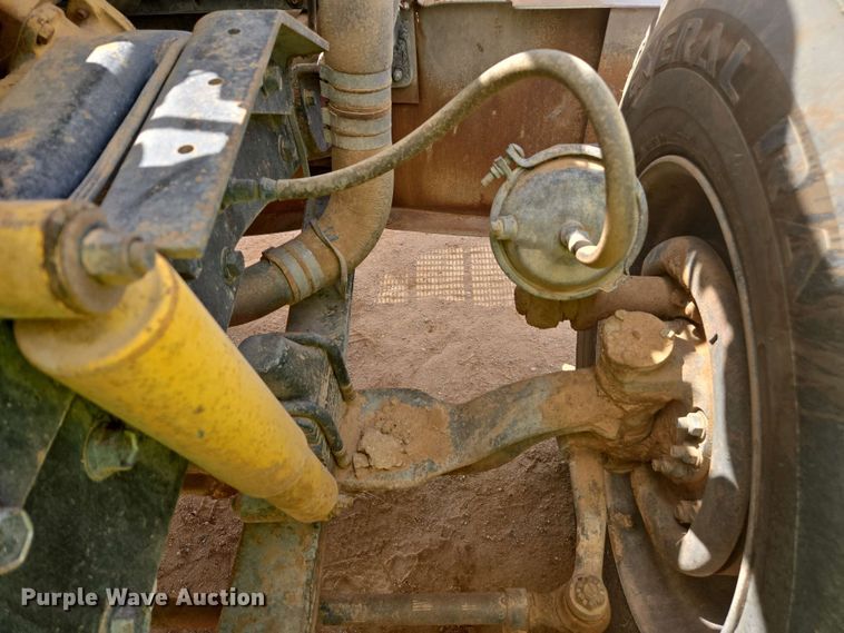 image for item EC0974 1981 Kenworth W900 semi truck