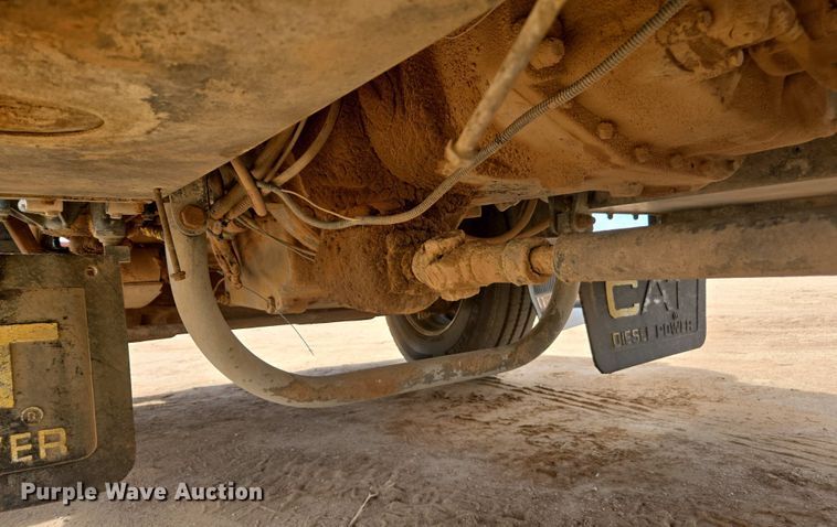 image for item EC0974 1981 Kenworth W900 semi truck