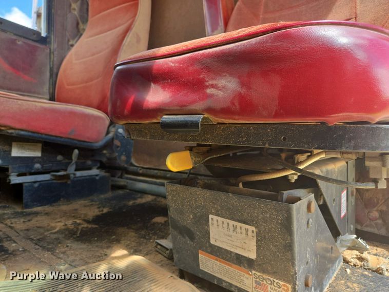 image for item EC0974 1981 Kenworth W900 semi truck