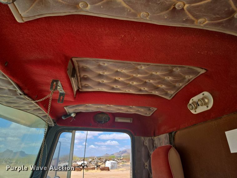 image for item EC0974 1981 Kenworth W900 semi truck