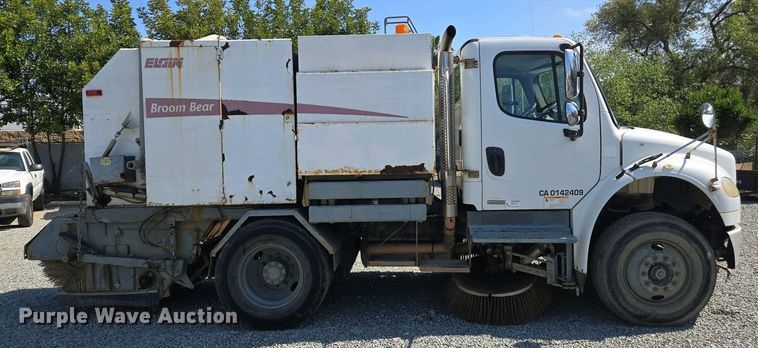 image for item EC0978 2010 Freightliner Business Class M2 street sweeper truck