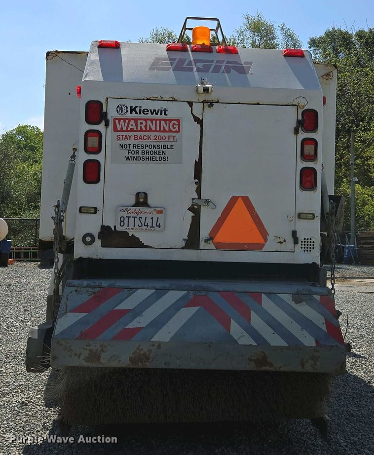 image for item EC0978 2010 Freightliner Business Class M2 street sweeper truck