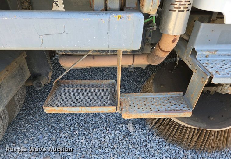 image for item EC0978 2010 Freightliner Business Class M2 street sweeper truck