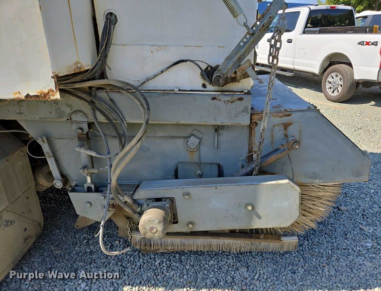 image for item EC0978 2010 Freightliner Business Class M2 street sweeper truck