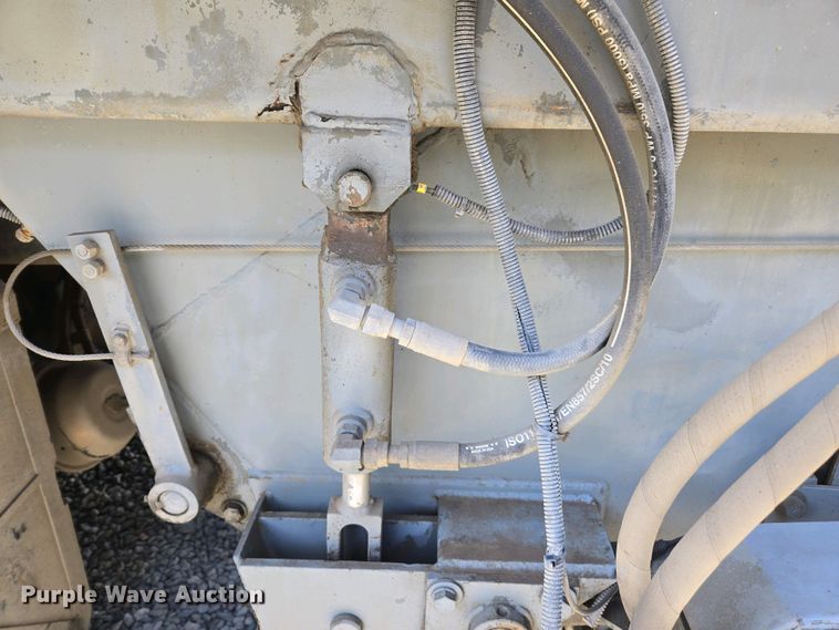 image for item EC0978 2010 Freightliner Business Class M2 street sweeper truck