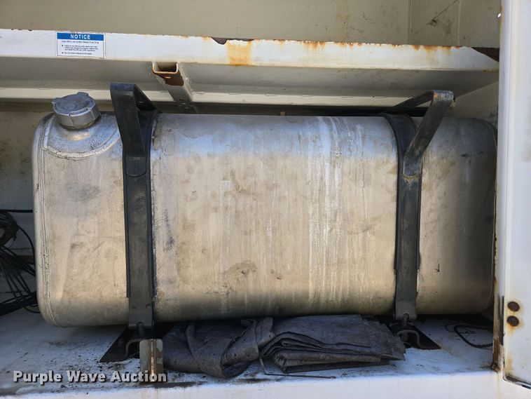 image for item EC0978 2010 Freightliner Business Class M2 street sweeper truck