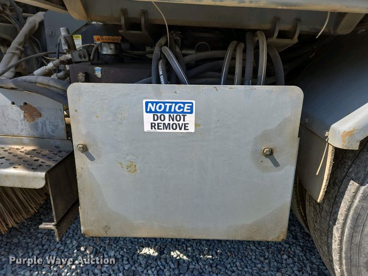 image for item EC0978 2010 Freightliner Business Class M2 street sweeper truck