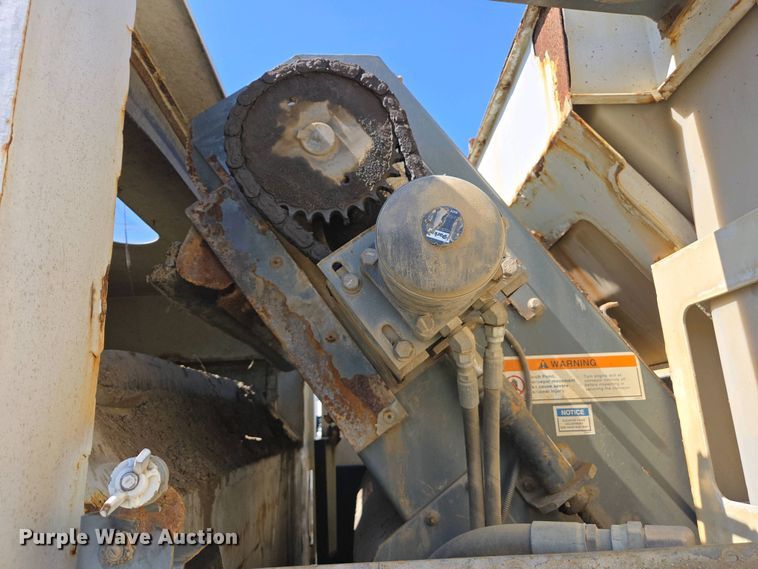 image for item EC0978 2010 Freightliner Business Class M2 street sweeper truck