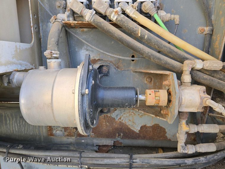 image for item EC0978 2010 Freightliner Business Class M2 street sweeper truck