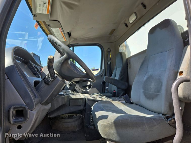 image for item EC0978 2010 Freightliner Business Class M2 street sweeper truck