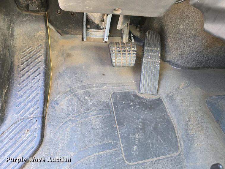 image for item EC0978 2010 Freightliner Business Class M2 street sweeper truck