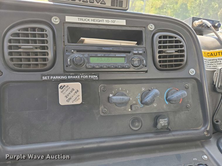 image for item EC0978 2010 Freightliner Business Class M2 street sweeper truck