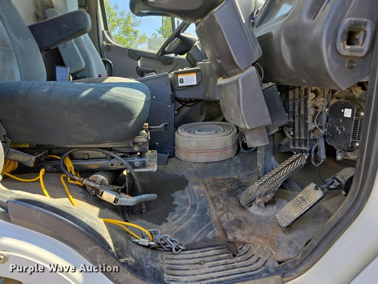 image for item EC0978 2010 Freightliner Business Class M2 street sweeper truck