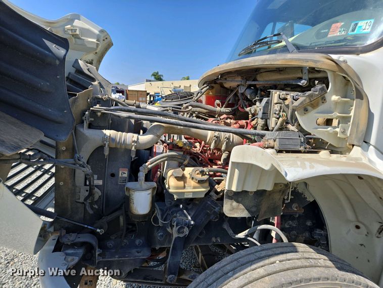 image for item EC0978 2010 Freightliner Business Class M2 street sweeper truck