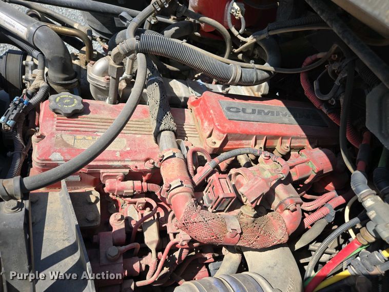 image for item EC0978 2010 Freightliner Business Class M2 street sweeper truck