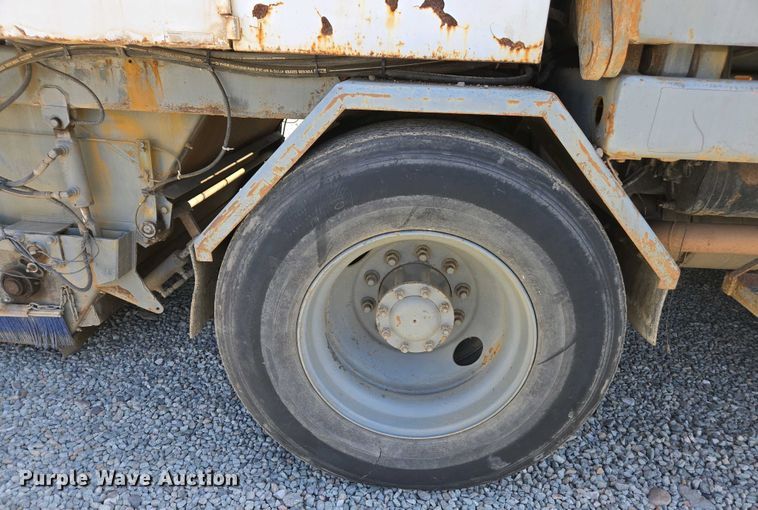 image for item EC0978 2010 Freightliner Business Class M2 street sweeper truck