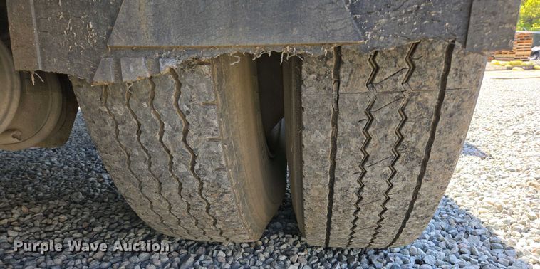 image for item EC0978 2010 Freightliner Business Class M2 street sweeper truck