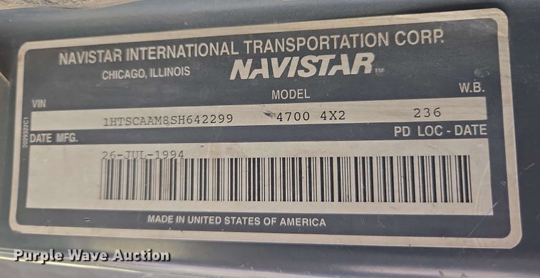 image for item EC0989 1995 International 4700  flatbed truck