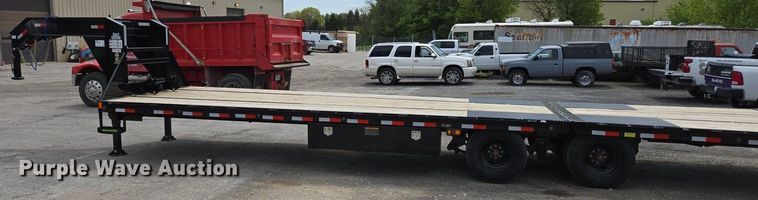 image for item EC4188 2025 Load Trail hydraulic tail equipment trailer