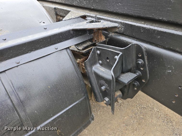 image for item EC4196 1986 International 1954 hook lift truck