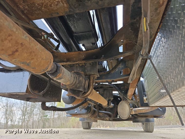 image for item EC4196 1986 International 1954 hook lift truck