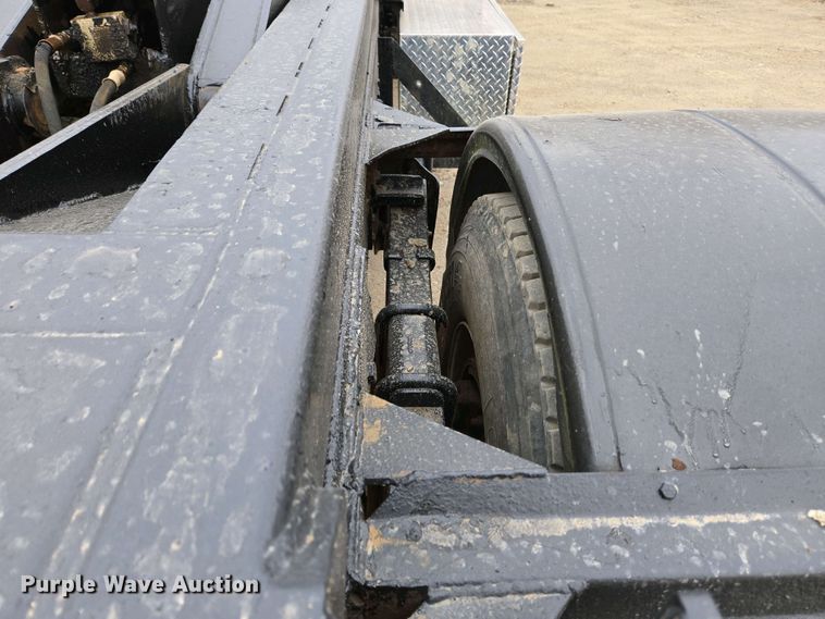 image for item EC4196 1986 International 1954 hook lift truck