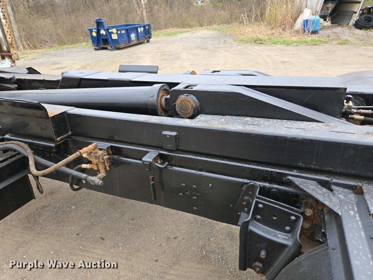 image for item EC4196 1986 International 1954 hook lift truck