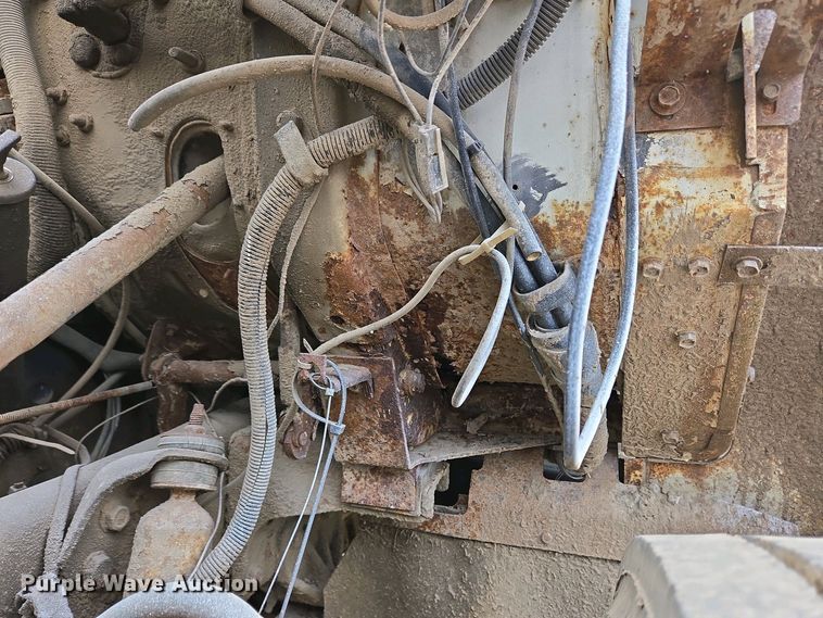 image for item EC4196 1986 International 1954 hook lift truck