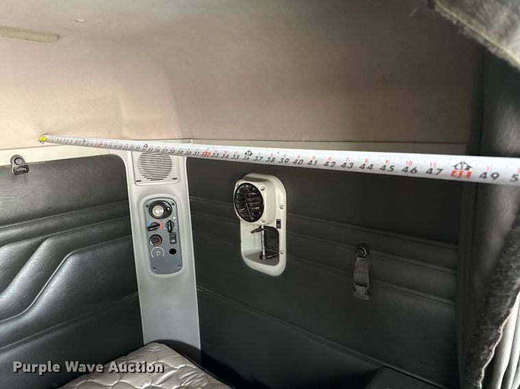 image for item ED5588 2005 Freightliner CST120 semi truck