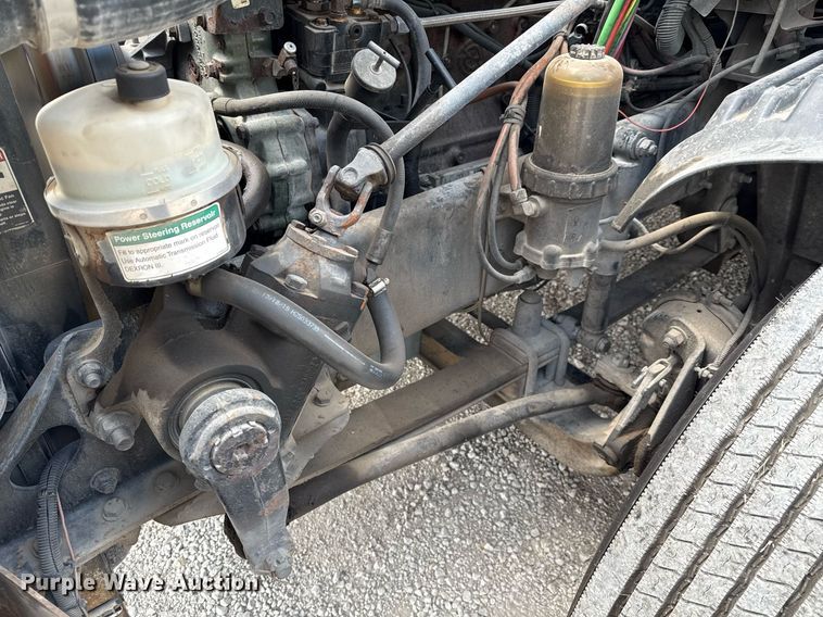 image for item ED5588 2005 Freightliner CST120 semi truck