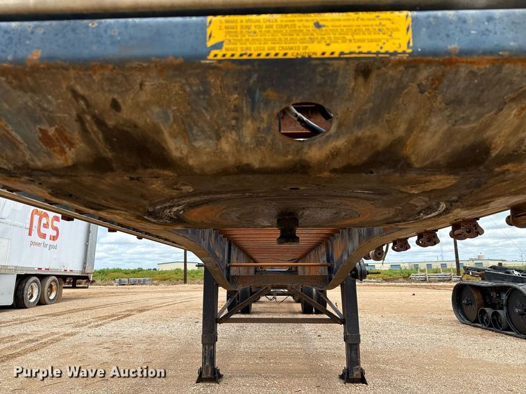 image for item ED5625 2003 Utility Trailer FS2CHA flatbed trailer