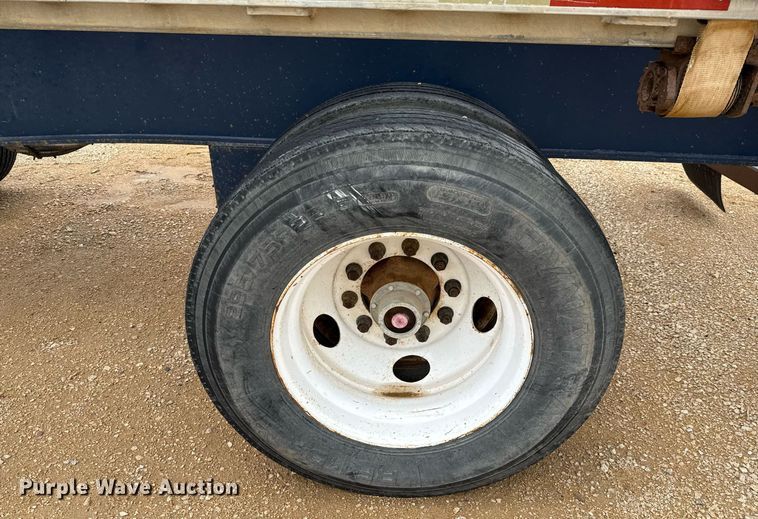 image for item ED5625 2003 Utility Trailer FS2CHA flatbed trailer