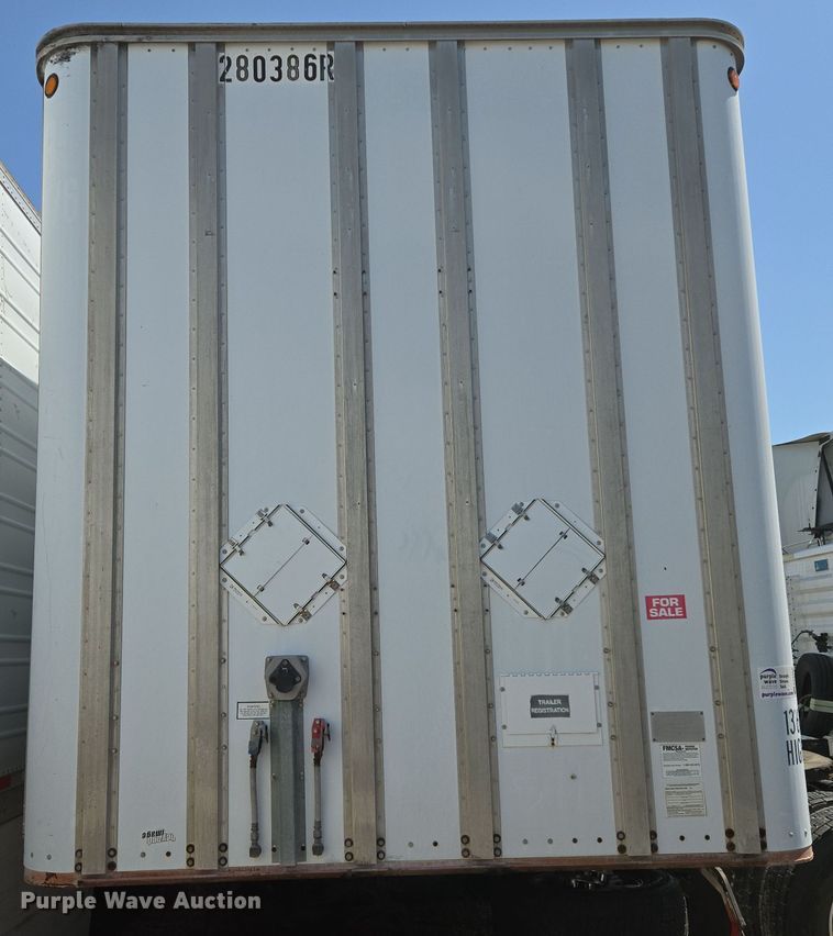 image for item EF2982 1986 Road Systems CFR28102 dry van trailer