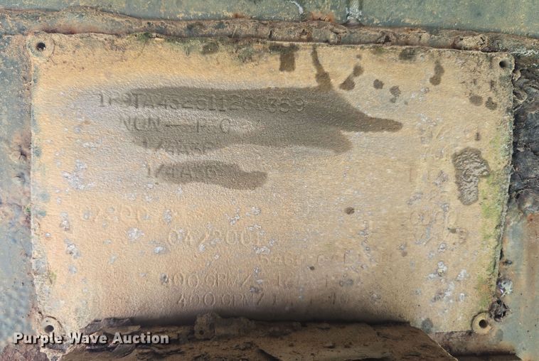 image for item EF2992 2001 Pioneer 130-BBL vacuum trailer