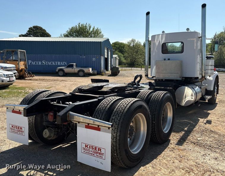 image for item EF3000 1992 Kenworth semi truck