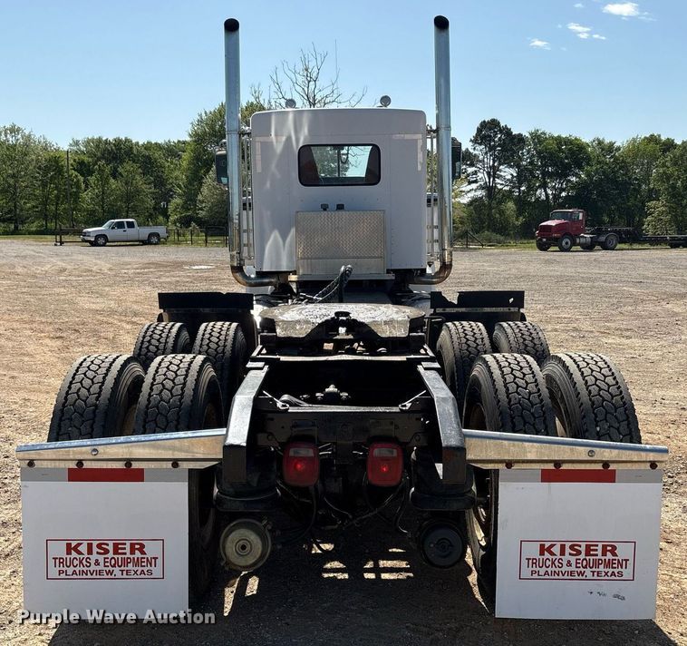 image for item EF3000 1992 Kenworth semi truck