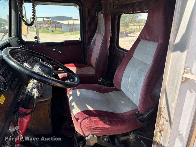 image for item EF3000 1992 Kenworth semi truck