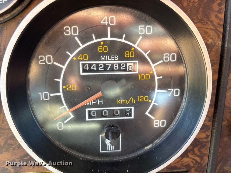 image for item EF3000 1992 Kenworth semi truck