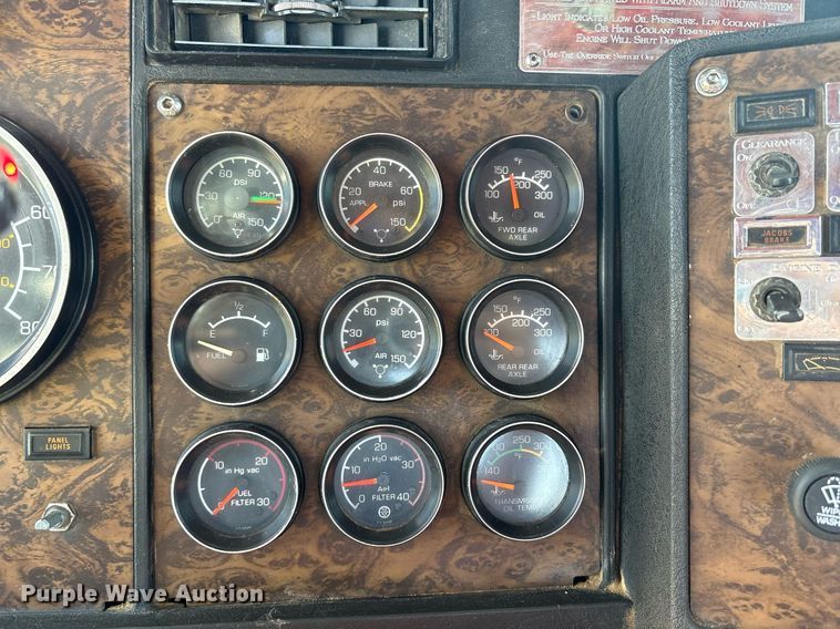 image for item EF3000 1992 Kenworth semi truck