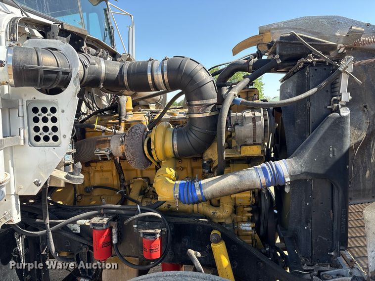 image for item EF3000 1992 Kenworth semi truck