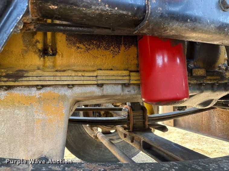 image for item EF3000 1992 Kenworth semi truck