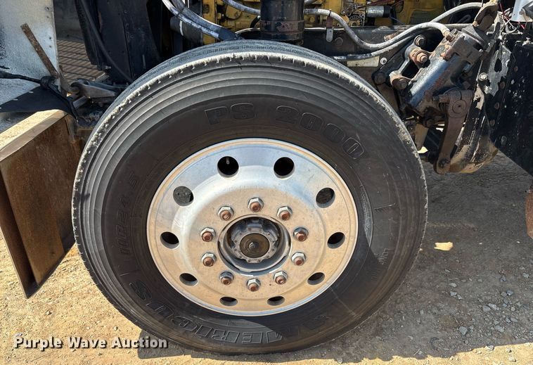 image for item EF3000 1992 Kenworth semi truck