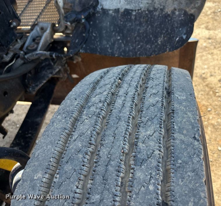 image for item EF3000 1992 Kenworth semi truck