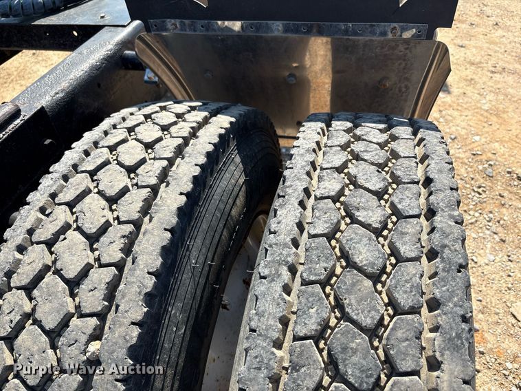 image for item EF3000 1992 Kenworth semi truck