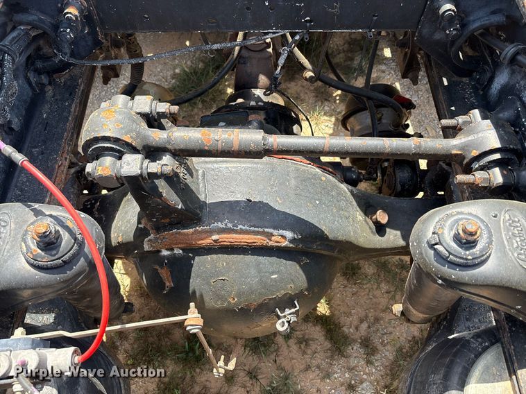 image for item EF3013 1999 Peterbilt 357 semi truck