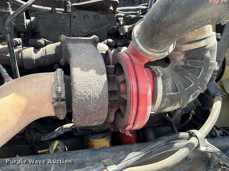 image for item EF3013 1999 Peterbilt 357 semi truck