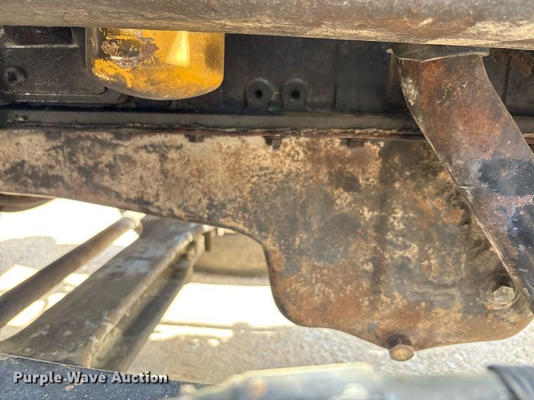 image for item EF3013 1999 Peterbilt 357 semi truck