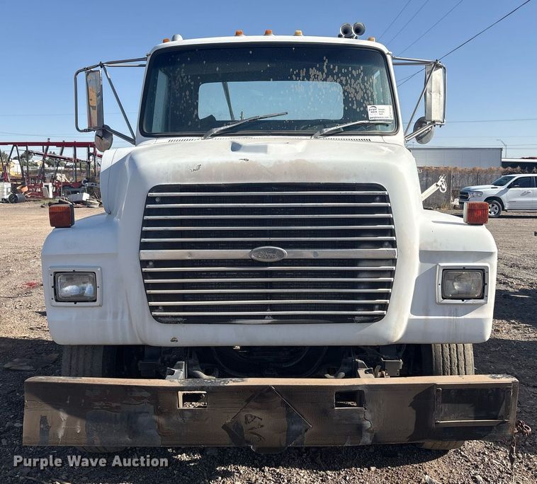 image for item EF3027 1987 Ford LN8000 semi truck