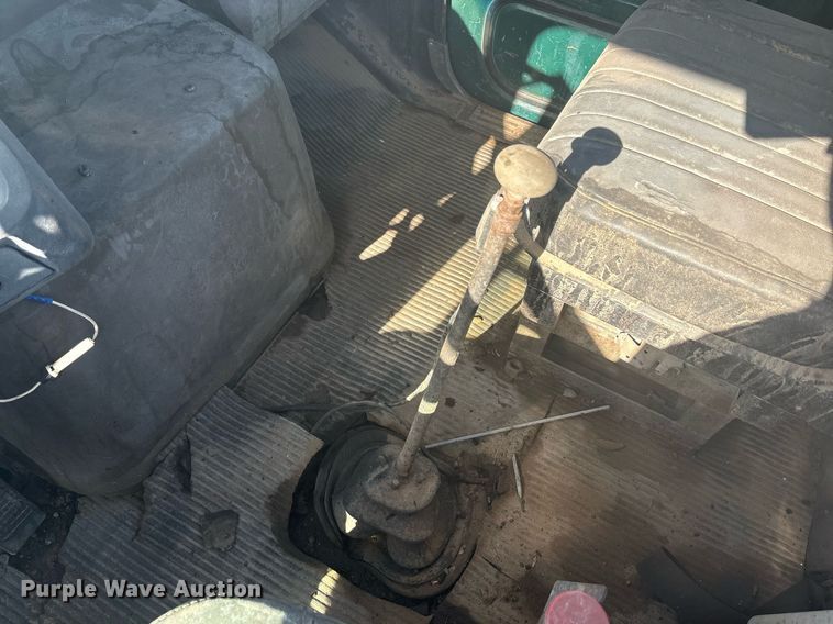 image for item EF3027 1987 Ford LN8000 semi truck